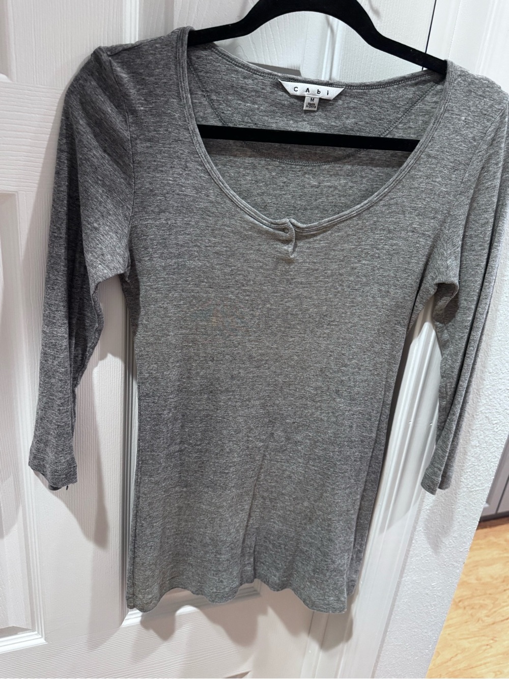 CAbi Gray Scoop Neck Long Sleeve Top - Heathered Gray